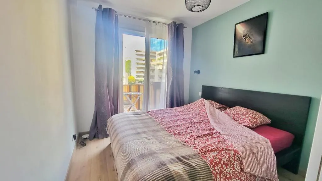 Beautiful 3 Room Apartment - Parking -Centre -Tram Nizza