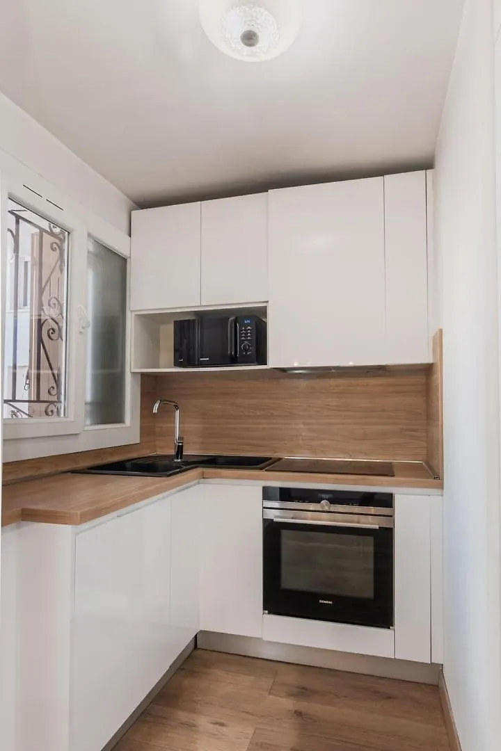 Beautiful 3 Room Apartment - Parking -Centre -Tram Nizza 0*,